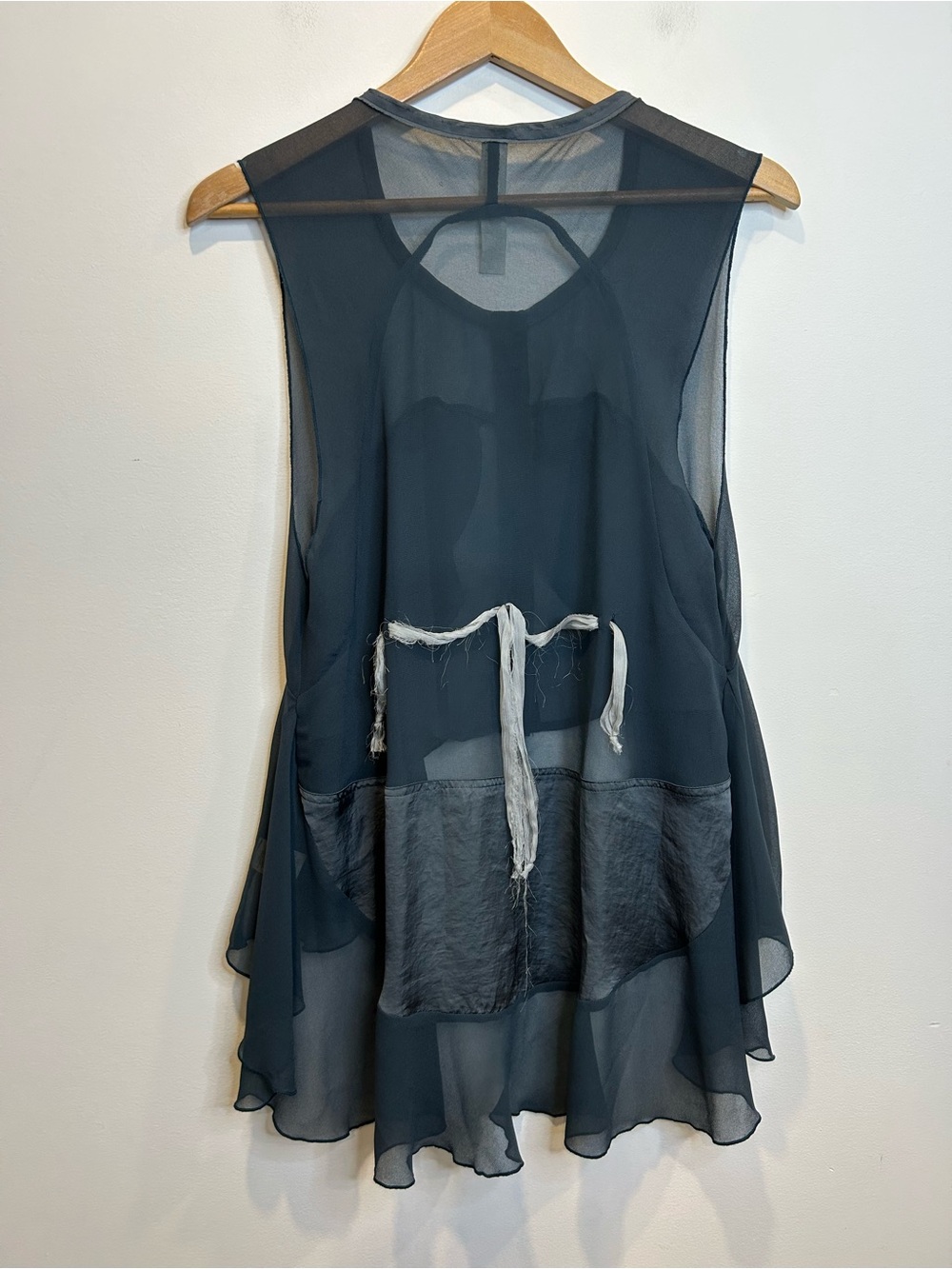 Free People New Romantics Sleeveless Shirt Top Hi Low Hem Sheer Ruffled Blue - Picture 5 of 5